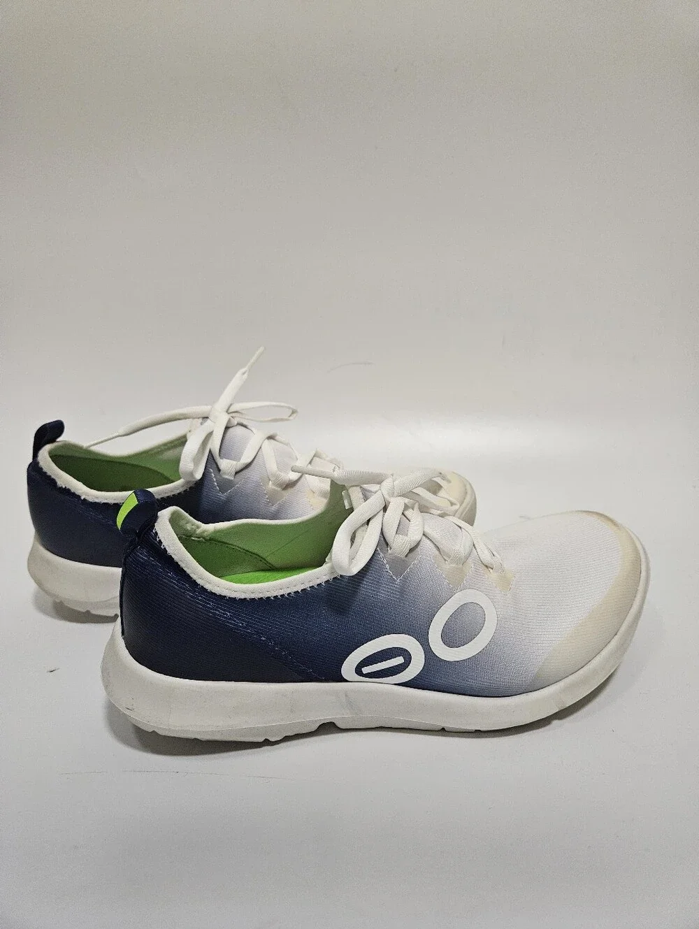 Oofos Oomg Sport LS Low White/Blue Mutare Recovery Shoes Sz 9